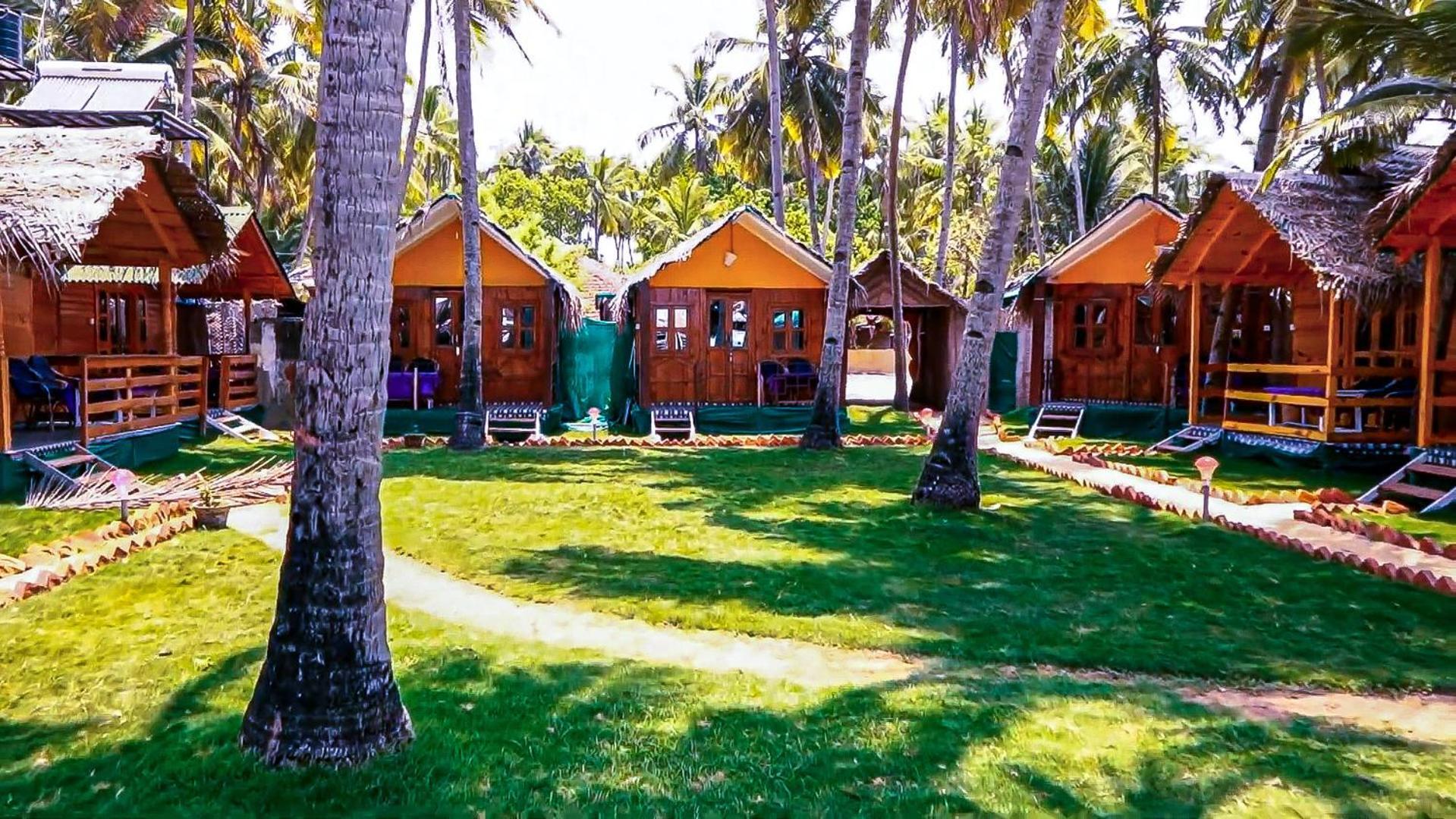Отель Om Sai Beach Huts Агонда Экстерьер фото