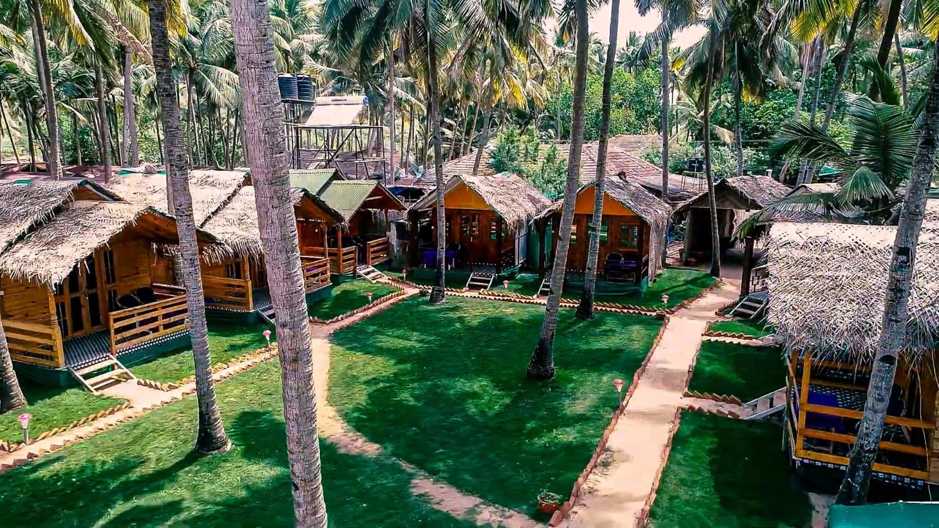 Отель Om Sai Beach Huts Агонда Экстерьер фото