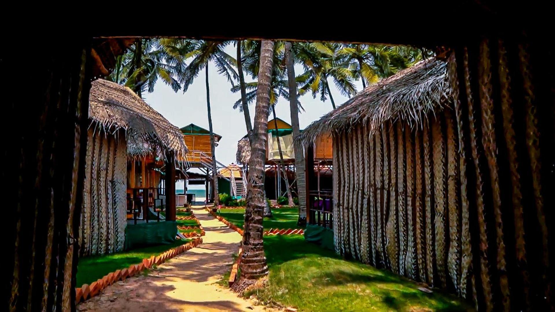 Отель Om Sai Beach Huts Агонда Экстерьер фото
